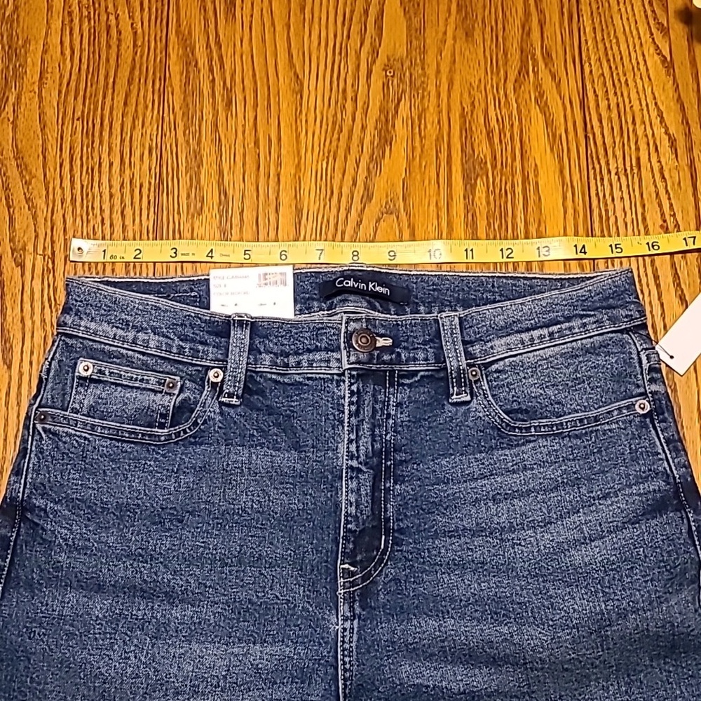 NWT Calvin Klein Straight Leg Jeans - Ladies 8 - Picture 6 of 12